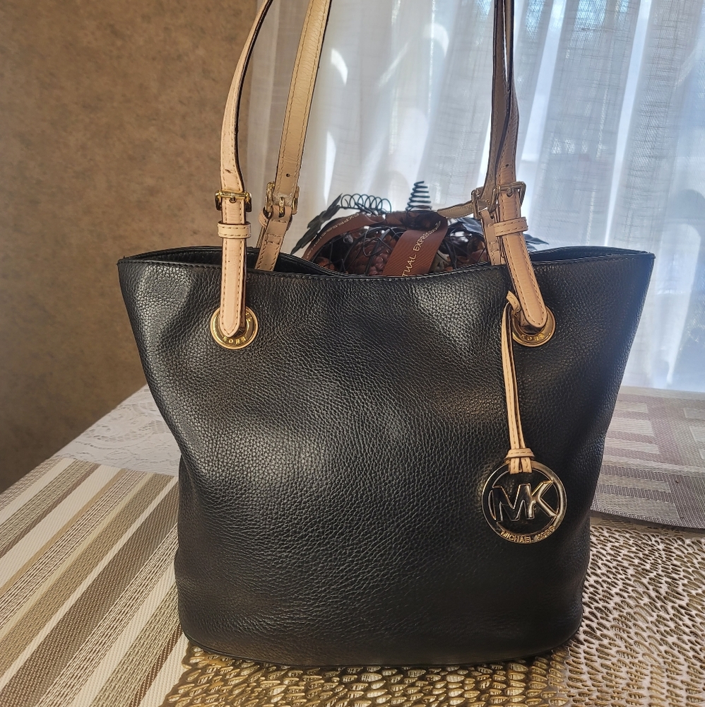 Michael Kors tote leather bag - Picture 2 of 12